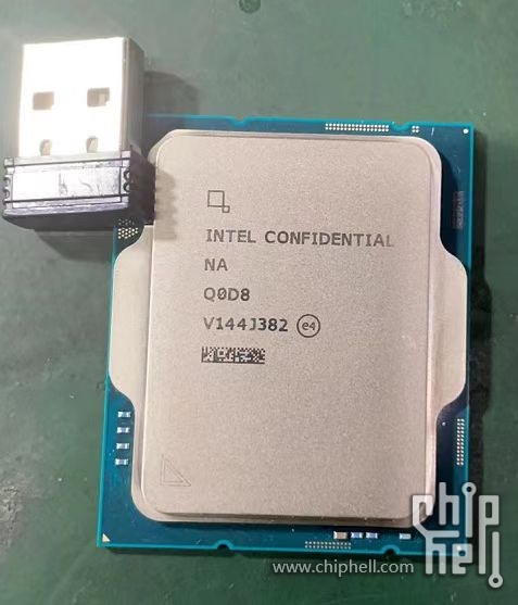 Intel 13代酷睿旗舰i9-13900K冲上5.5GHz！轻松灭掉最强锐龙9