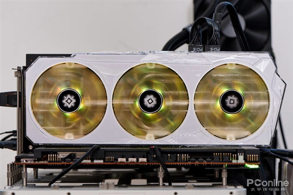 游戏玩家2K价格段不二之选 影驰GeForce RTX 3060星曜MAX OC上手