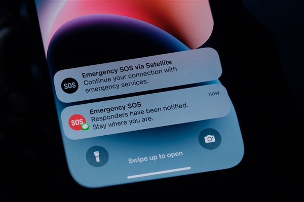 和华为很不一样！iPhone 14支持卫星通信：发消息不到15秒
