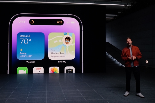 iPhone 14 Pro正式亮相：果然药丸形挖孔 苹果取名“灵动岛”