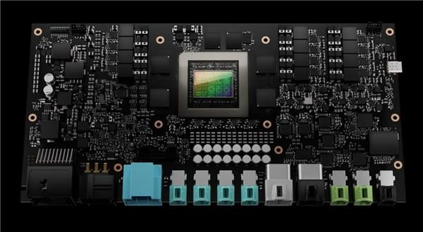 NVIDIA发布全新汽车芯片Thor：8倍性能、770亿晶体管新