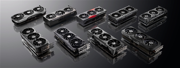 RTX 4090变身庞然巨兽：公版3.5插槽、非公版5插槽！