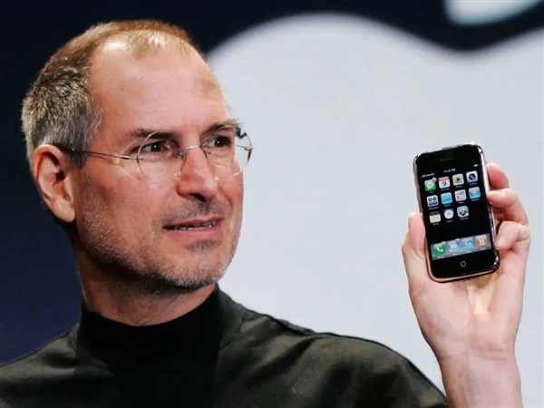 未开箱初代iPhone至少拍出3万美元引争议：你会花天价买“垃圾”吗？