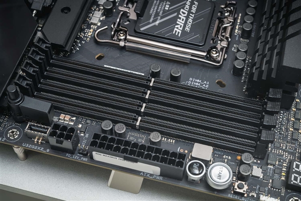 AMD Zen4有戏了！DDR5内存天塌：价格要暴降20%