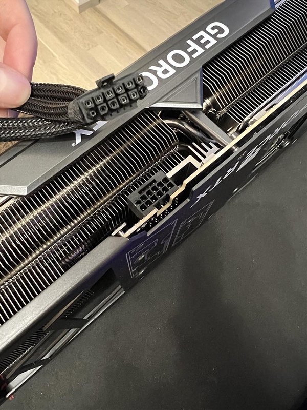 RTX 4090连烧5起 NVIDIA高度重视：免费为用户换货被拒绝