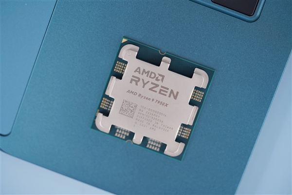 AMD Zen4锐龙继续猛降价！12核心的钱 就能买16核心