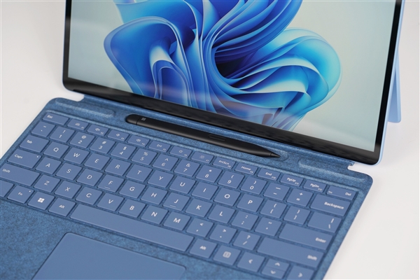 仅878g！微软Surface Pro 9二合一轻薄本图赏