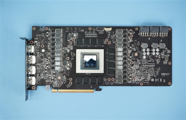 顶级14层PCB板+8热管散热！撼讯RX7900 XTX红魔图赏