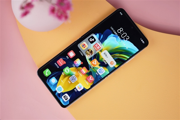 小折叠尤物！华为Pocket S冰霜银图赏