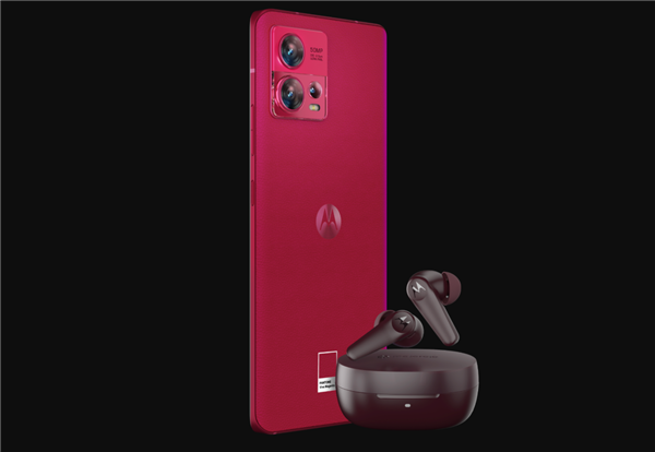 摩托罗拉×潘通  “非凡洋红”限定版新机来了