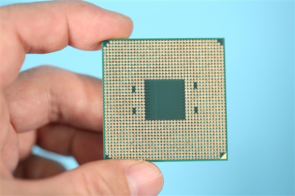 AMD Zen4销量惨淡：Zen3爆品每天4.2倍碾压之！