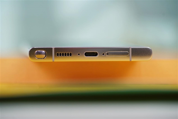 万元安卓机皇买不买？三星Galaxy S23 Ultra图赏