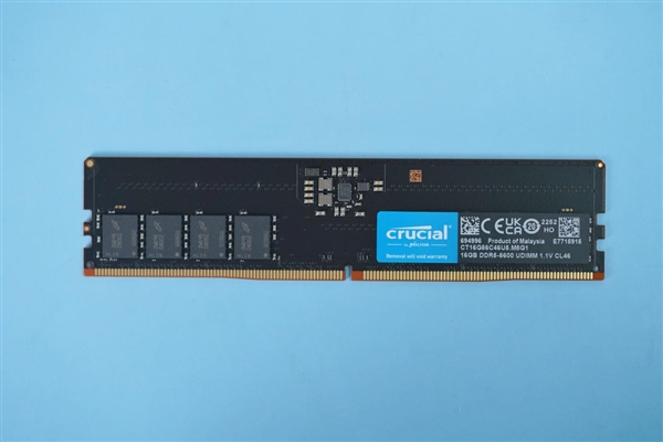 美光原厂颗粒！英睿达DDR5-5600 16GB×2内存图赏