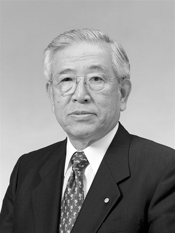 丰田章男之父 丰田汽车名誉会长丰田章一郎逝世：终年97岁