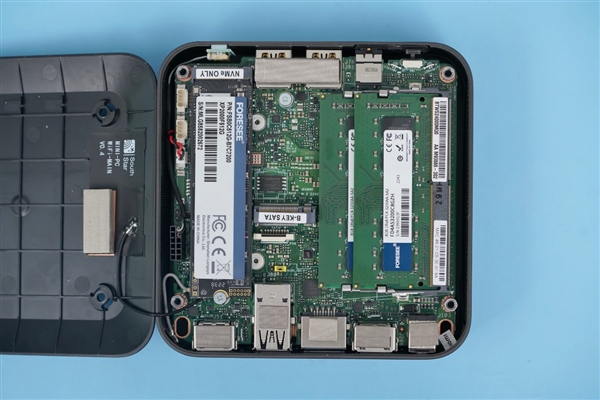 国产内存+国产SSD！小米迷你主机图赏 新办公神器