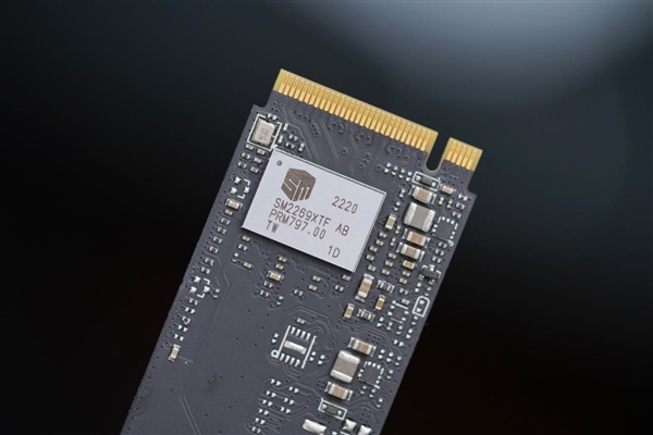 国产内存+国产SSD！小米迷你主机图赏 新办公神器