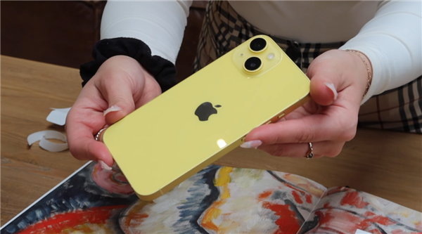 苹果iPhone 14黄色款预售：全新配色不加价 5999元起
