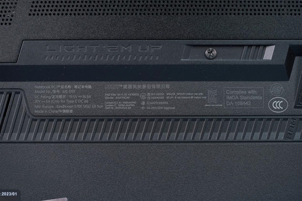 全景灯效无敌！微星泰坦GE78 HX笔记本图赏