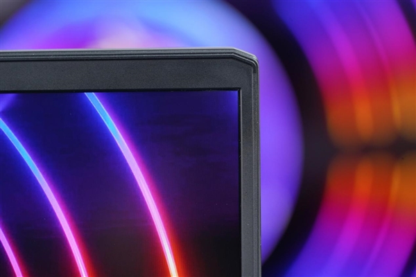 全景灯效无敌！微星泰坦GE78 HX笔记本图赏