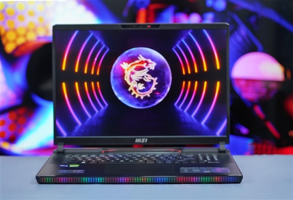 全景灯效无敌！微星泰坦GE78 HX笔记本图赏