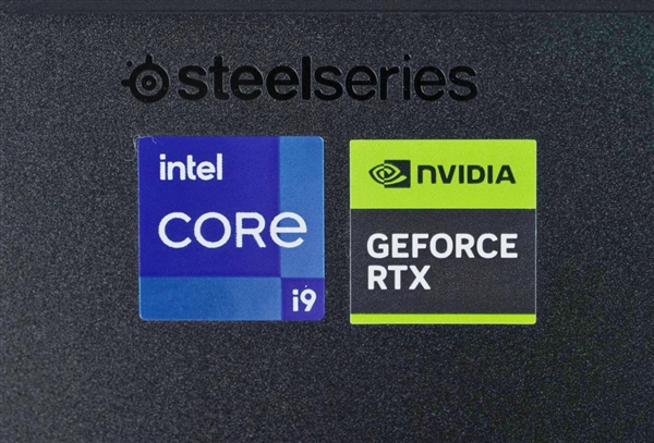 全景灯效无敌！微星泰坦GE78 HX笔记本图赏