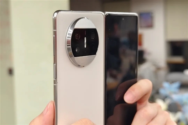 华为3个小时发布会堪称史诗级!余承东:春天来了