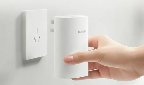 首发自研凌霄技术 华为凌霄子母路由Q6开售：媲美Wi-Fi 7