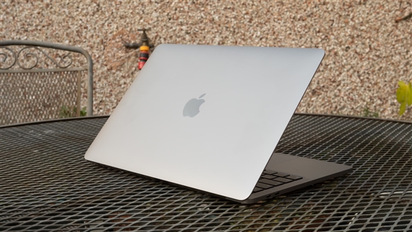 苹果M2芯片已停产两月：MacBook销量不佳