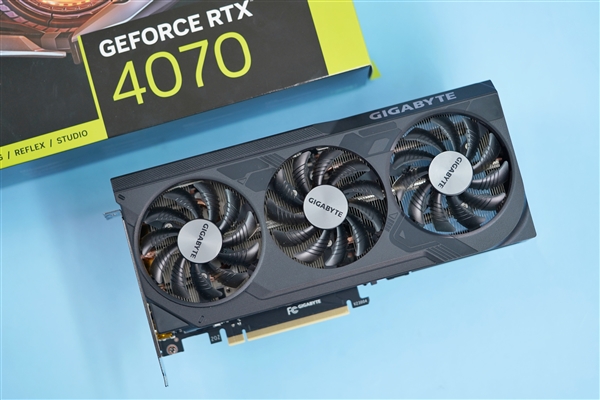 正逆转设计 技嘉RTX 4070风魔OC 12G显卡图赏