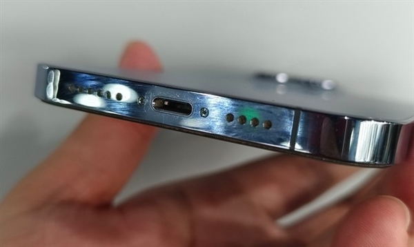 iPhone 13 Pro Max戴壳使用一年半后贬值4500元！玩游戏太烫