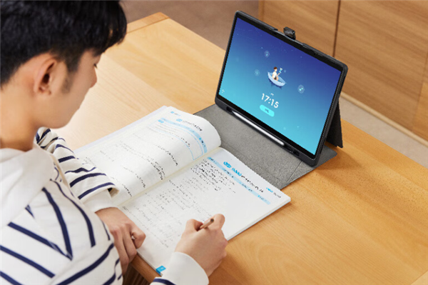 全球首款大模型AI学习机 讯飞AI学习机T20 Pro来了：8999元起