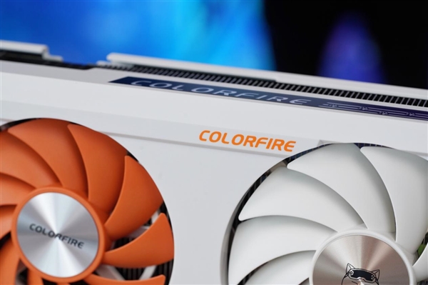 年轻人的第一只“大橘”！COLORFIRE RTX 4060 Ti橘影橙图赏