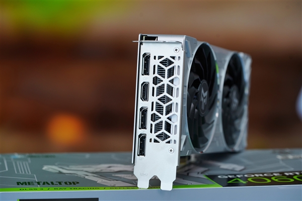 全新一代寒光星散热！影驰RTX 4060金属大师图赏