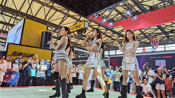 各路厂商争抢年轻用户！ChinaJoy 2023开展：ShowGirl小姐姐依然亮眼