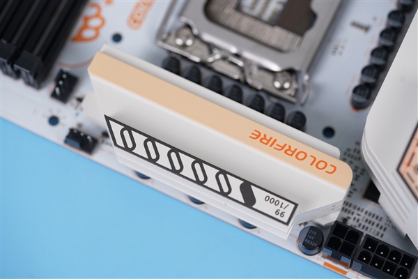 主板也能这么萌？七彩虹COLORFIRE B760M-MEOW WIFI D5主板图赏