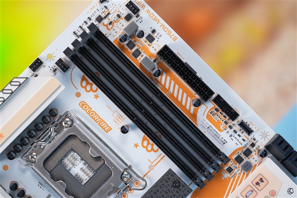 主板也能这么萌？七彩虹COLORFIRE B760M-MEOW WIFI D5主板图赏