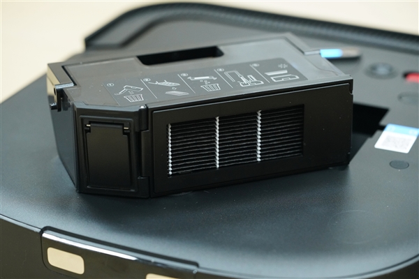 独特方形机身 专为边角清洁而生！科沃斯扫地机器人X2图赏