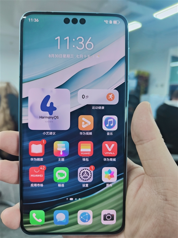 华为激进！Mate 60 Pro一声惊雷：苹果拿什么抵挡？