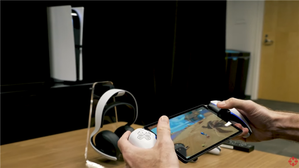 索尼做了个带手柄的屏幕 打算卖你1500块钱