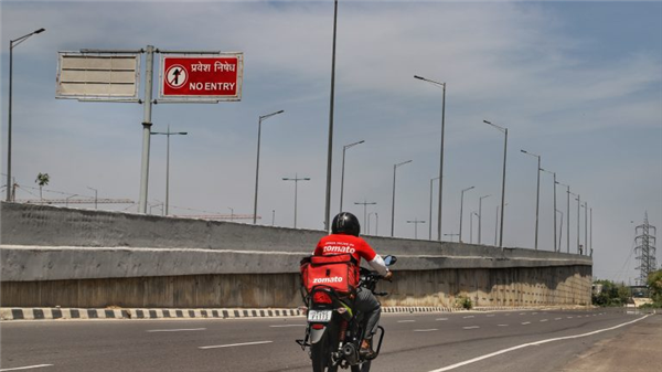 我在印度跑“滴滴”、送外卖:工资比白领高一半