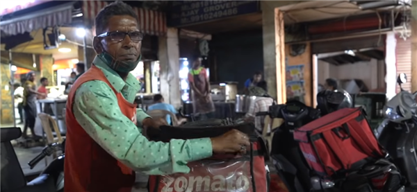 我在印度跑“滴滴”、送外卖:工资比白领高一半