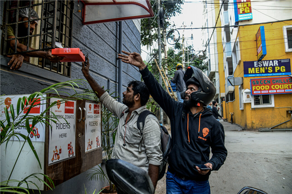 我在印度跑“滴滴”、送外卖:工资比白领高一半