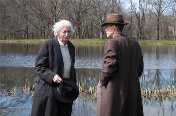 《奥本海默》诺兰专访:毁灭人类、原子弹比AI可怕