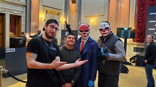 喜迎游戏红九月