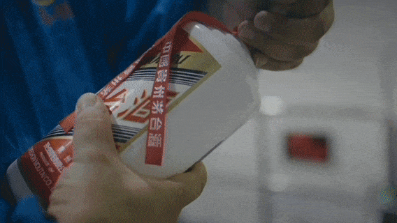 不是所有的咖啡 都能兑茅台