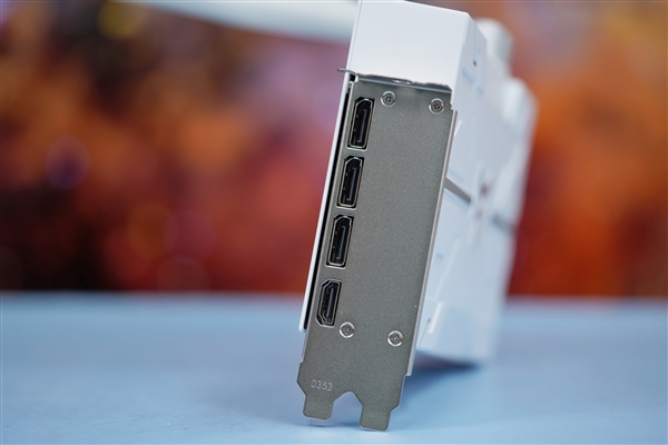 首款一体水冷！影驰RTX 4090金属大师AIO OC显卡图赏