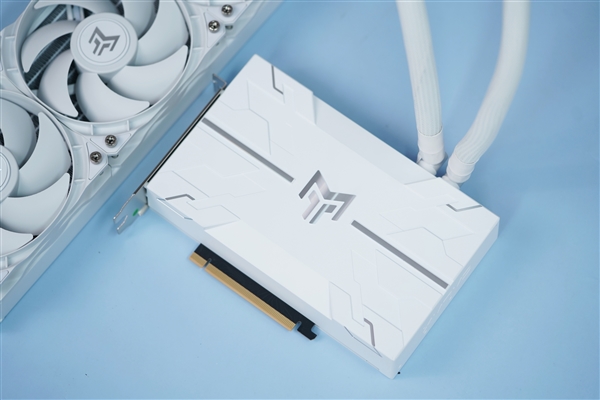 首款一体水冷！影驰RTX 4090金属大师AIO OC显卡图赏