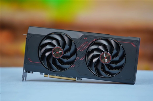 小巧双风扇！蓝宝石RX 7700 XT白金版显卡图赏