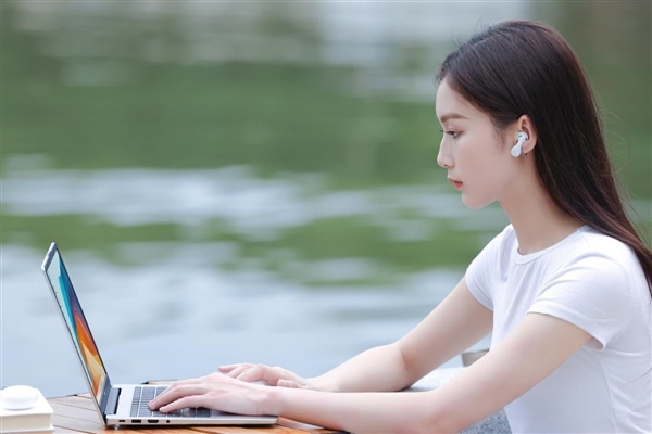 追寻热爱破浪前行 华为智慧PC与同学们一起开启精彩校园生活