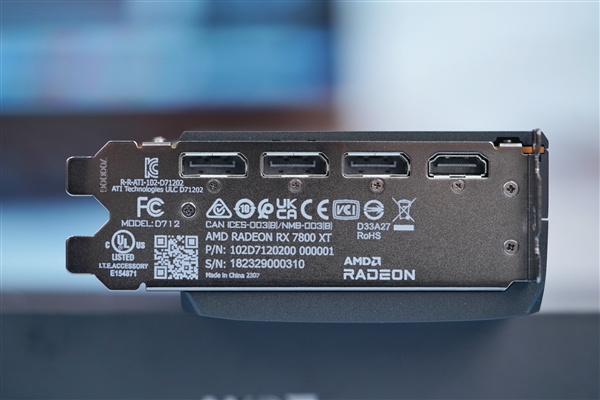 比RTX 4070更强更便宜！AMD RX 7800 XT公版图赏